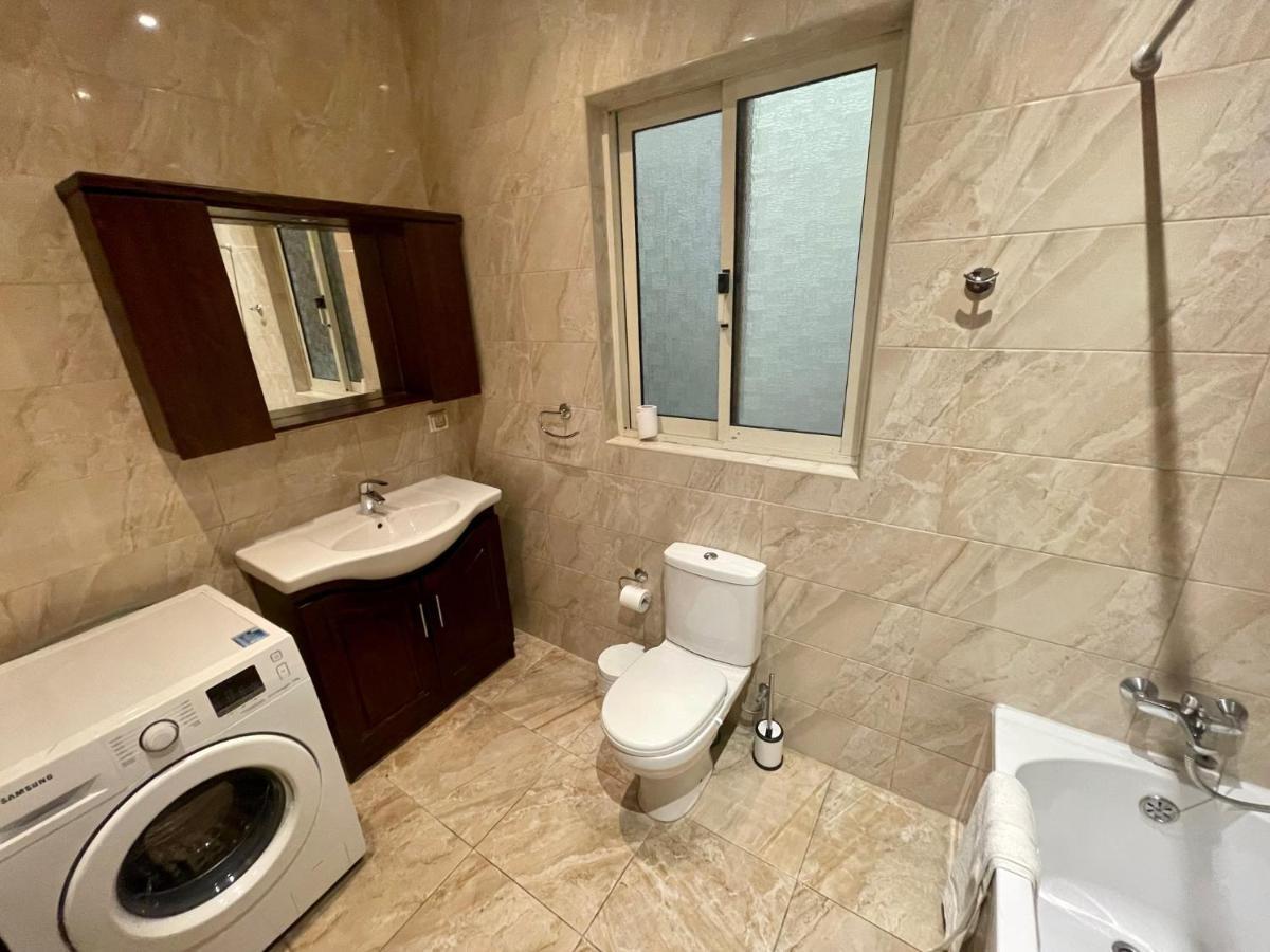 Seafront Apartment With Balcony Overlooking Marina Għajnsielem Exterior foto
